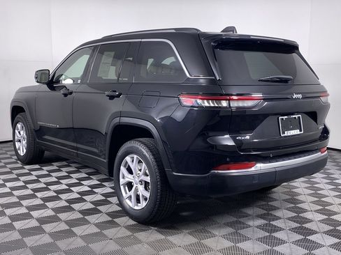 Used 2022 Jeep Grand Cherokee Limited image 20