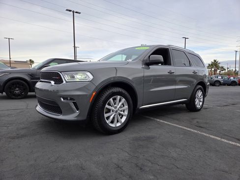 Used 2022 Dodge Durango SXT w/ Trailer Tow Group IV image 2