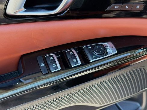 Used 2024 Kia Carnival SX Prestige image 24