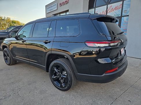 New 2025 Jeep Grand Cherokee L Limited w/ Luxury Tech Group II image 7