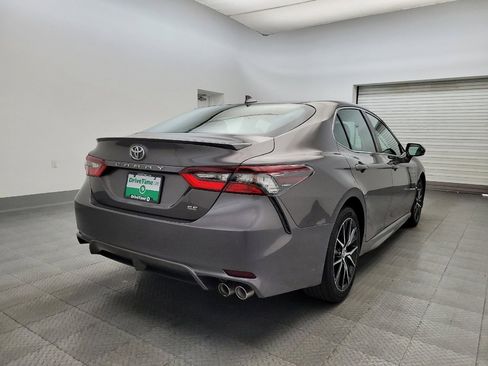 Used 2022 Toyota Camry SE image 9