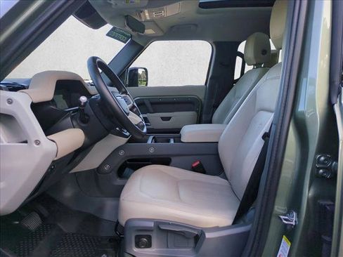 Used 2022 Land Rover Defender 110 S image 17