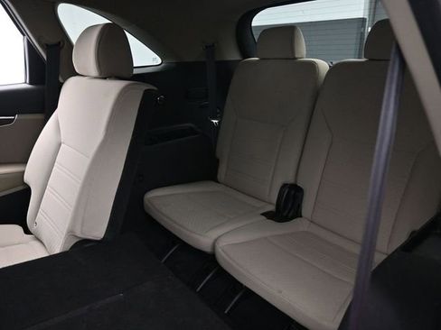Used 2016 Kia Sorento LX w/ LX Convenience Package image 25