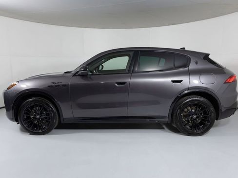 New 2025 Maserati Grecale Modena image 3