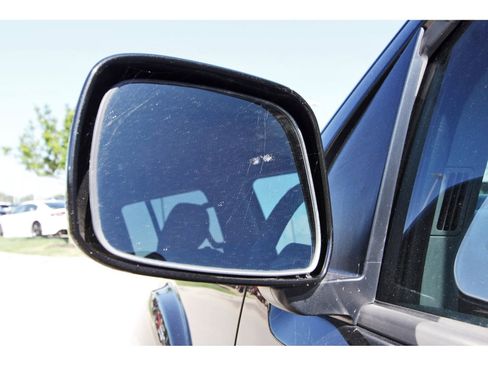 Used 2020 Nissan Frontier SV w/ Midnight Edition Floor Mats RWD image 15