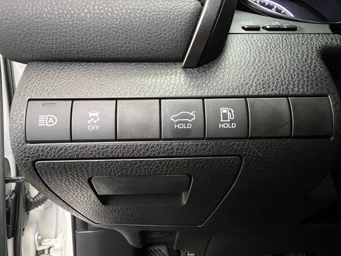 Used 2018 Toyota Camry XSE image 24