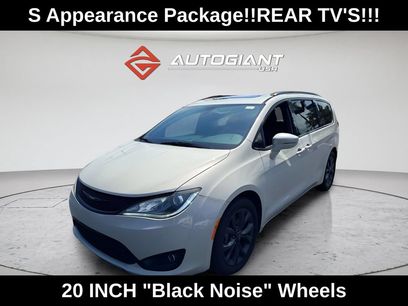 Used 2019 Chrysler Pacifica Limited w/ S Appearance Package