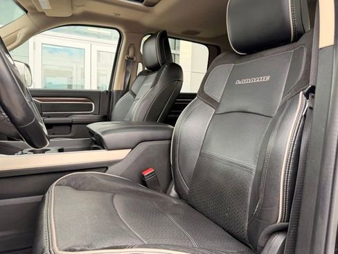 Used 2022 RAM 3500 Laramie AWD/4WD image 19