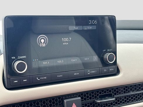 Used 2025 Honda HR-V LX image 14