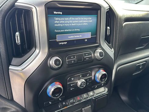 Used 2021 GMC Sierra 1500 Elevation w/ LPO, Elevation Black Package image 15