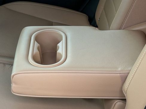 Used 2024 Hyundai Santa Fe Limited image 12