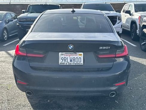 Used 2021 BMW 330i Sedan w/ Driving Assistance Package image 4