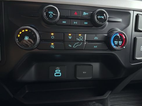 New 2026 Ford F250 XL w/ XL Chrome Package image 23