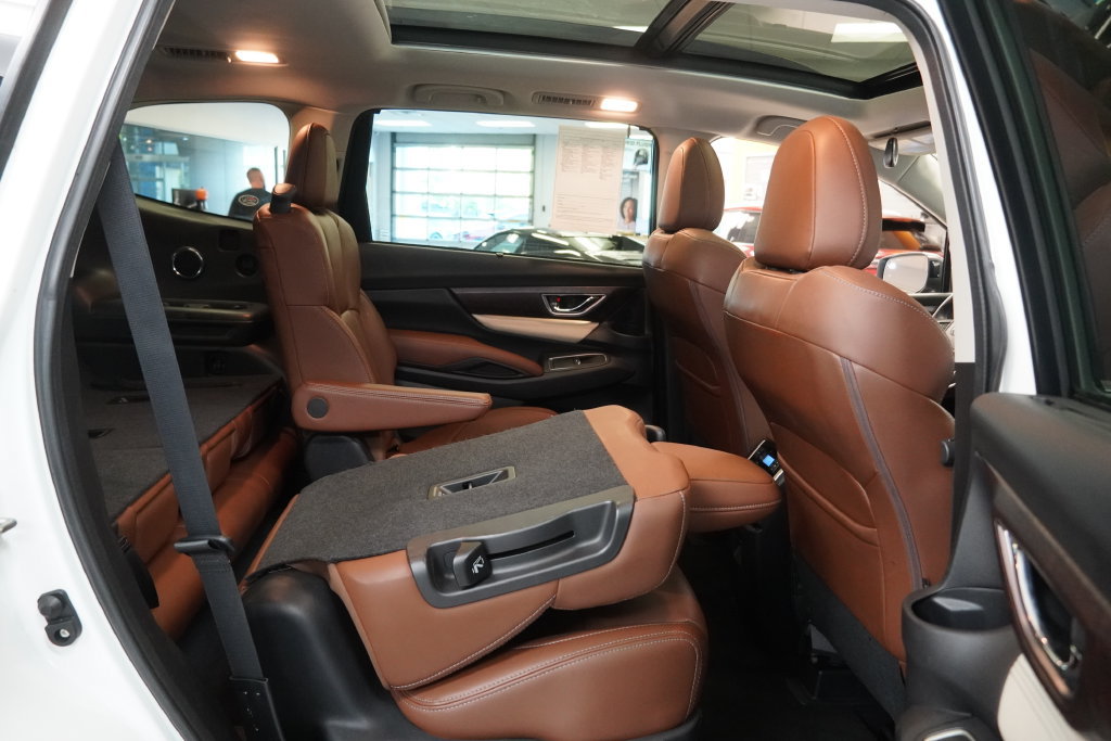 Used 2020 Subaru Ascent Touring AWD/4WD image 33