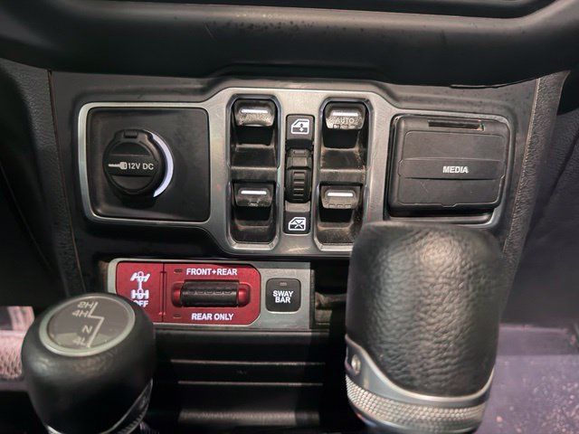Used 2019 Jeep Wrangler Unlimited Rubicon AWD/4WD image 24