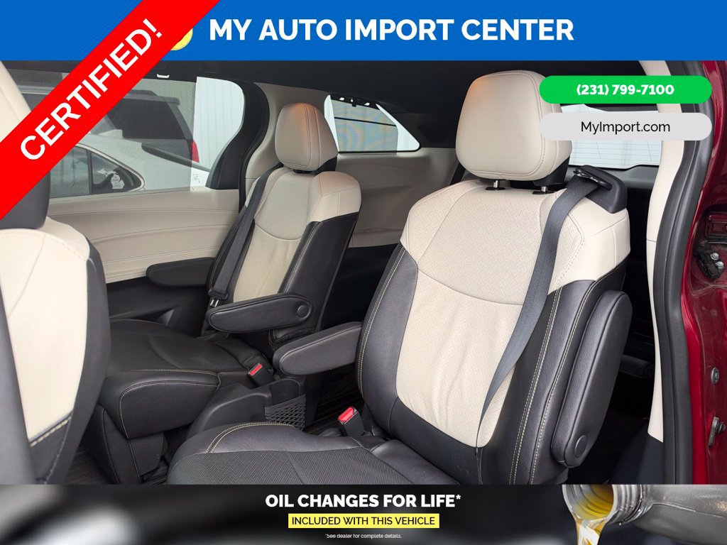 Certified 2025 Toyota Sienna Limited FWD image 21