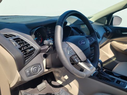 Used 2019 Ford Escape SEL AWD/4WD image 25