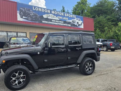 Used 2016 Jeep Wrangler Unlimited Sport w/ Quick Order Package 24S AWD/4WD image 1