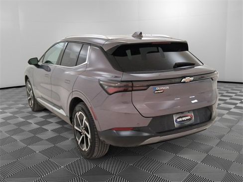 Used 2025 Chevrolet Equinox EV LT w/ Convenience Package image 5