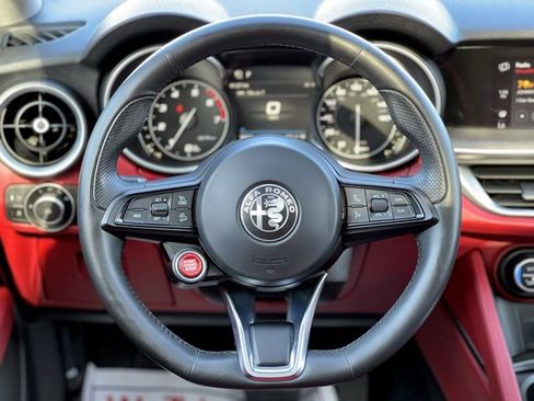 Used 2020 Alfa Romeo Stelvio Ti w/ Nero Edizione image 35