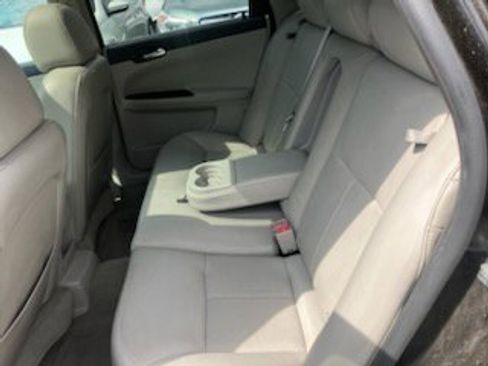 Used 2006 Chevrolet Impala SS w/ Convenience Package image 9