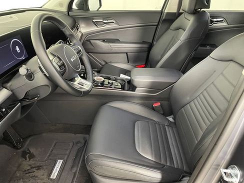 Certified 2025 Kia Sportage SX Prestige AWD/4WD image 2
