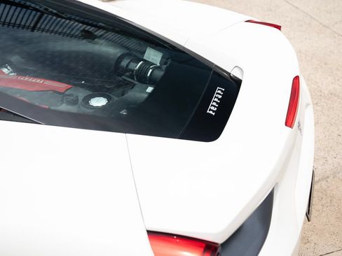 Used 2017 Ferrari 488 GTB RWD image 20