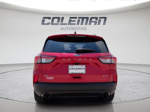 Used 2021 Ford Escape SE w/ SE Sport Appearance Package AWD/4WD image 4