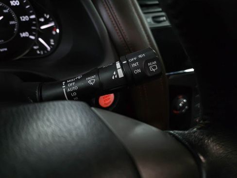 Used 2020 Nissan Armada Platinum w/ Platinum Reserve Package image 26