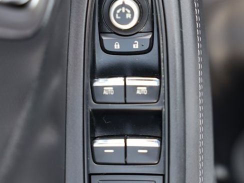 Used 2020 Subaru Forester Limited image 16