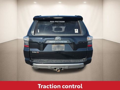 Used 2016 Toyota 4Runner Trail image 9