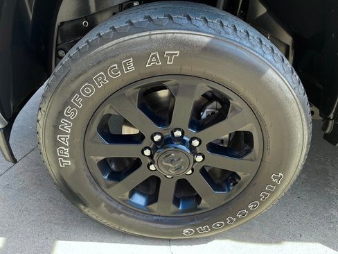 Used 2024 RAM 2500 Laramie w/ Night Edition image 40