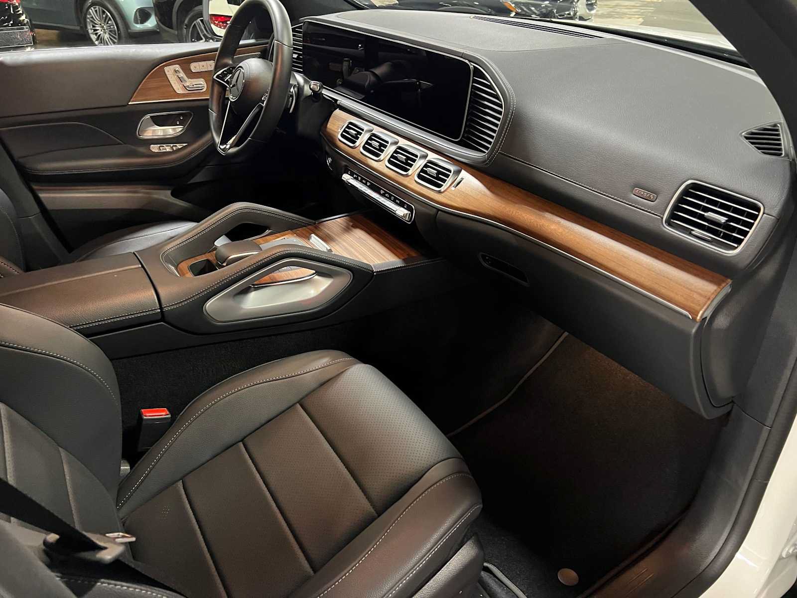 Used 2026 Mercedes-Benz GLE 350 4MATIC image 11