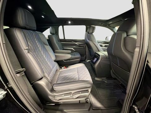 New 2026 Cadillac Escalade IQ Sport 1 w/ LPO, ONYX Package AWD/4WD image 25