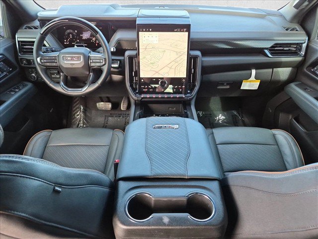 Used 2025 GMC Yukon AT4 w/ AT4 Premium Plus Package AWD/4WD image 19