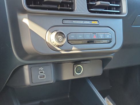 New 2026 Ford Maverick XL image 16