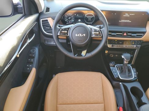 New 2026 Kia Seltos EX w/ EX Sunroof Package image 9