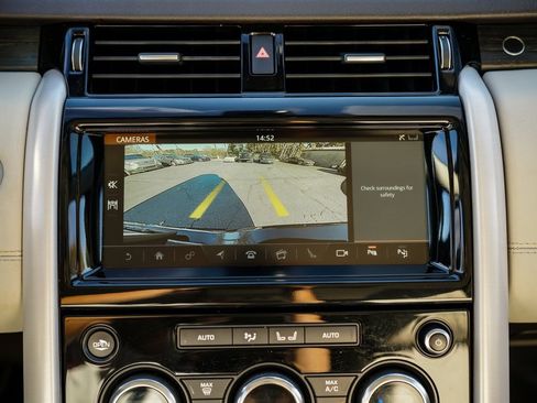 Used 2019 Land Rover Discovery HSE image 34