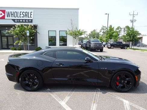 Used 2022 Chevrolet Camaro LT w/ RS Package RWD image 3
