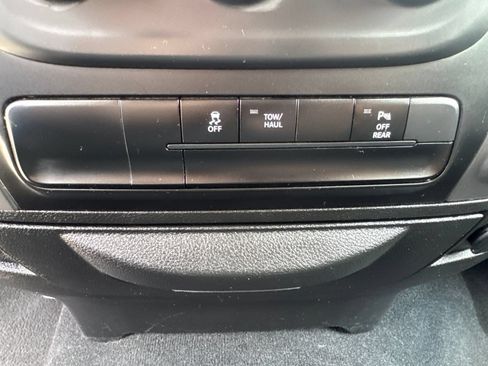 Used 2024 RAM 1500 Warlock AWD/4WD image 25