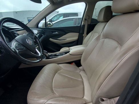 Used 2017 Buick Envision Essence FWD image 3