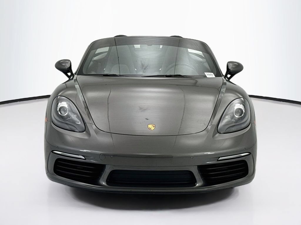 Used 2018 Porsche 718 Boxster RWD image 2