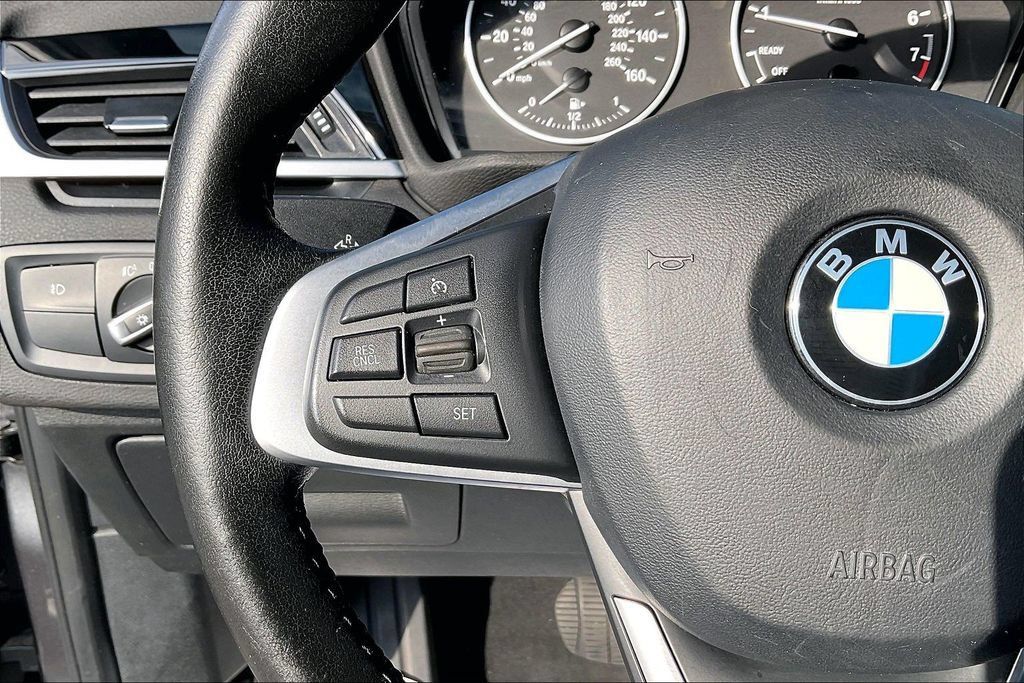 Used 2018 BMW X1 xDrive28i AWD/4WD image 12