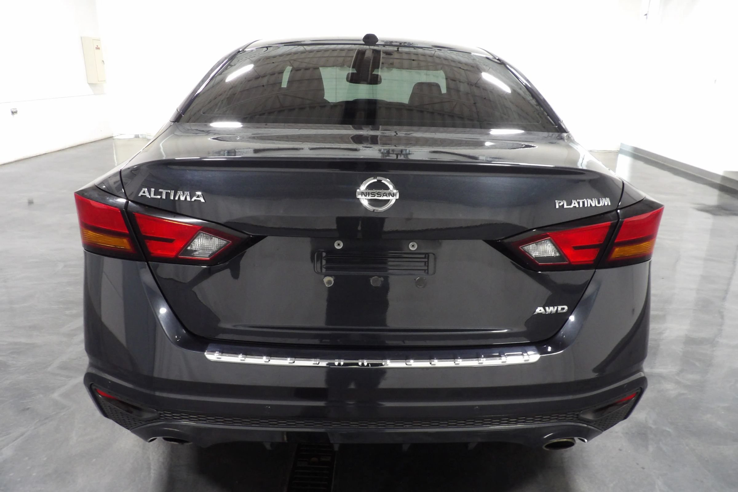 Used 2021 Nissan Altima 2.5 Platinum AWD/4WD image 5