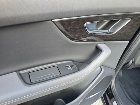 Used 2025 Audi Q7 3.0T Premium Plus image 41