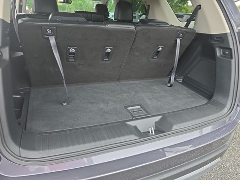 Used 2025 Honda Pilot EX-L image 13