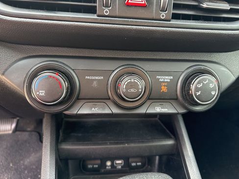 Used 2021 Kia Forte LXS image 20