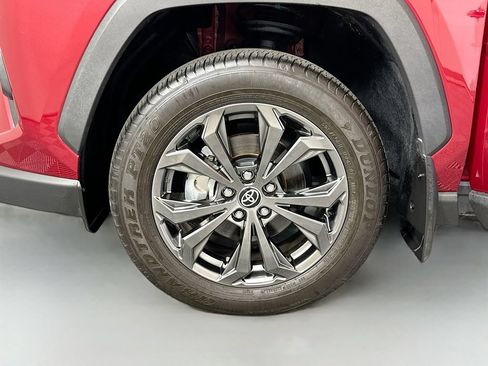 Used 2025 Toyota RAV4 Limited AWD/4WD image 32