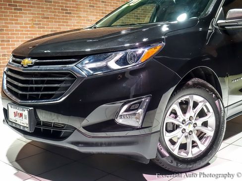 Used 2020 Chevrolet Equinox LS w/ LS Convenience Package image 4