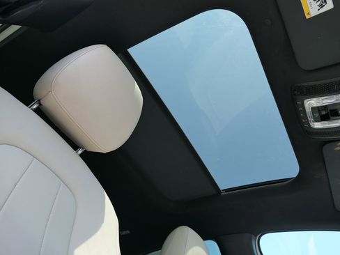 Used 2022 Mercedes-Benz A 220 image 29